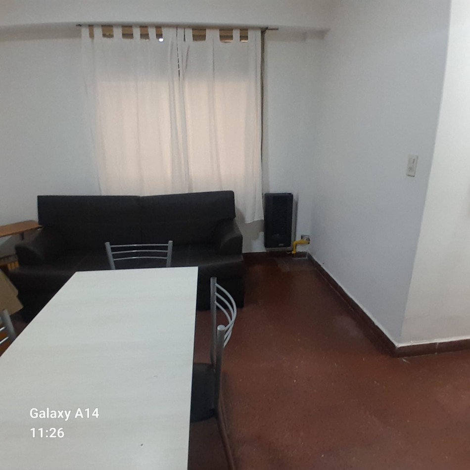 DEPARTAMENTO DE 2 AMBIENTES AMOBLADO