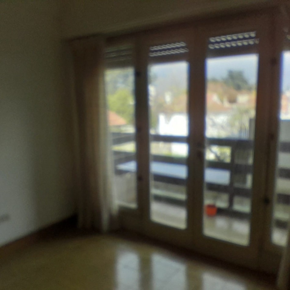 DEPARTAMENTO DE 2 AMBIENTES SOBRE AVENIDA TEJEDOR. APTO CREDITO.