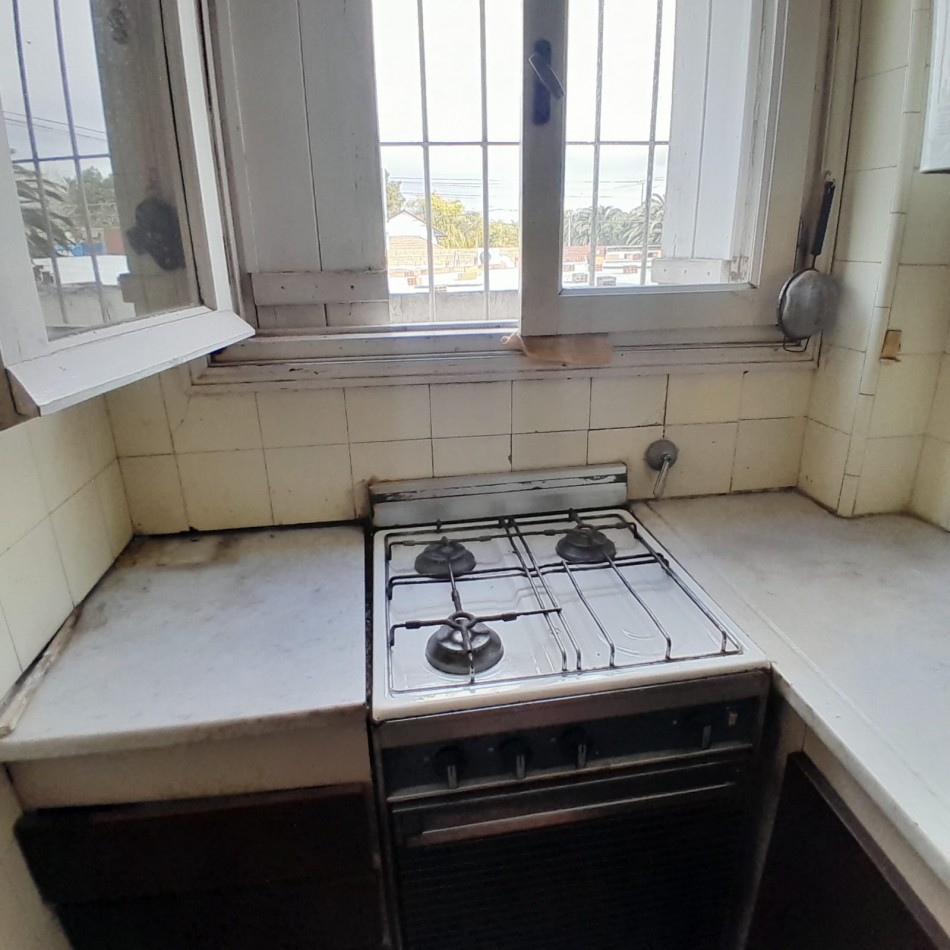 DEPARTAMENTO DE 2 AMBIENTES SOBRE AVENIDA TEJEDOR. APTO CREDITO.