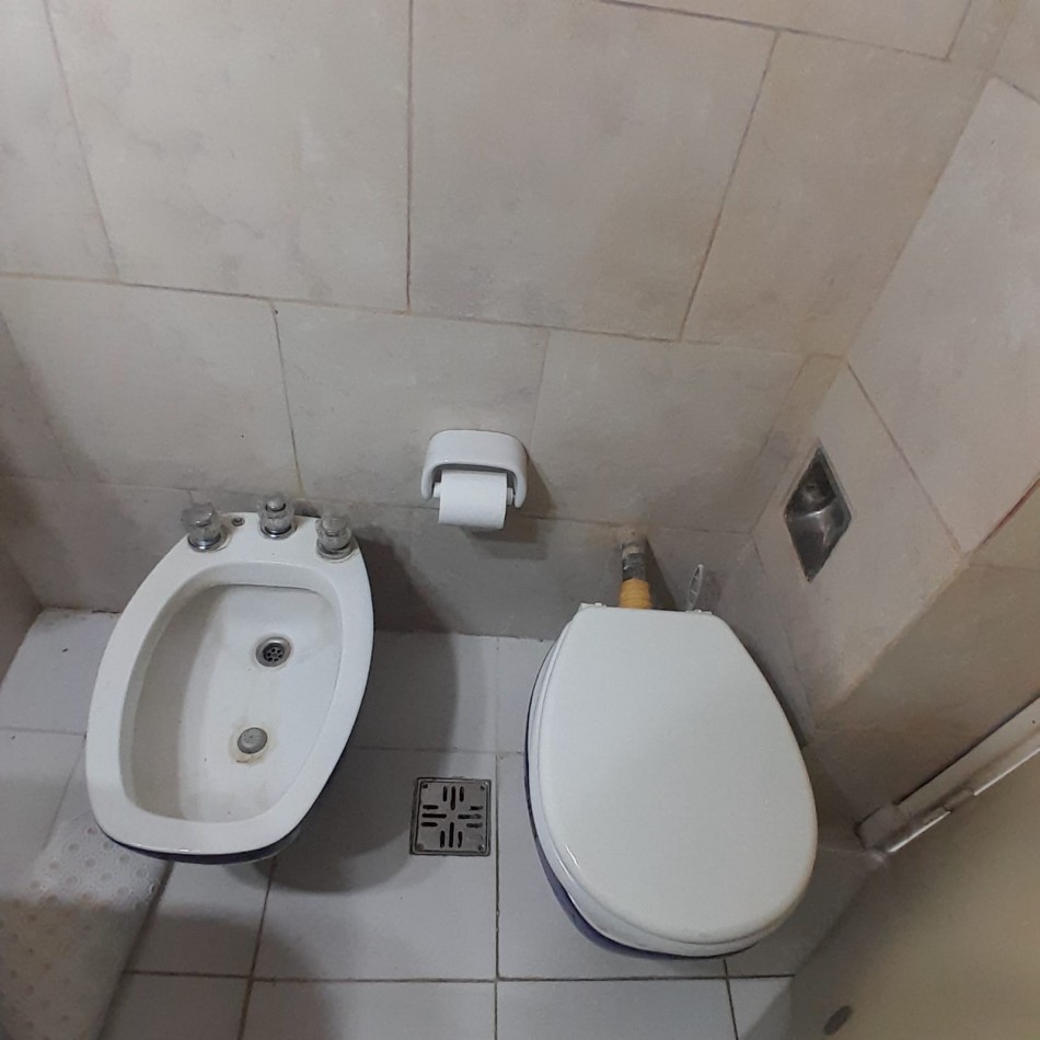 DEPARTAMENTO DE 2 AMBIENTES SOBRE AVENIDA TEJEDOR. APTO CREDITO.