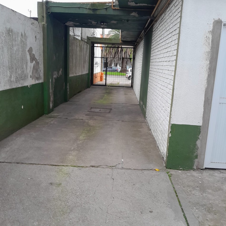 DEPARTAMENTO DE 2 AMBIENTES SOBRE AVENIDA TEJEDOR. APTO CREDITO.