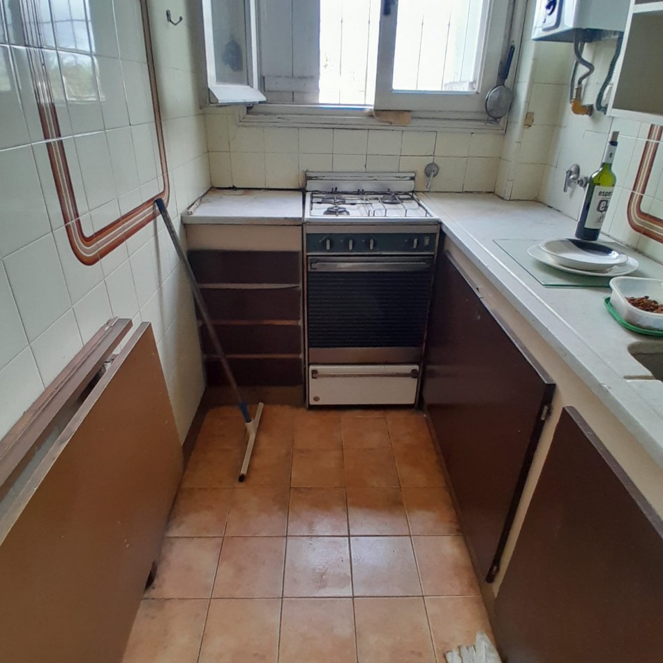 DEPARTAMENTO DE 2 AMBIENTES SOBRE AVENIDA TEJEDOR. APTO CREDITO.
