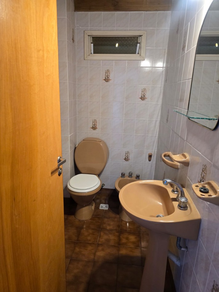 PH DE 3 AMBIENTES, EN PRIMER PISO POR ESCALERA