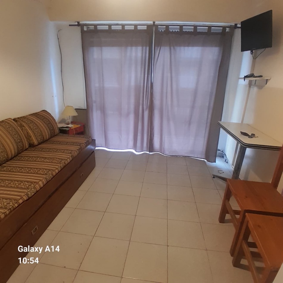 DEPARTAMENTO DE 1 AMBIENTE A METROS DEL MAR