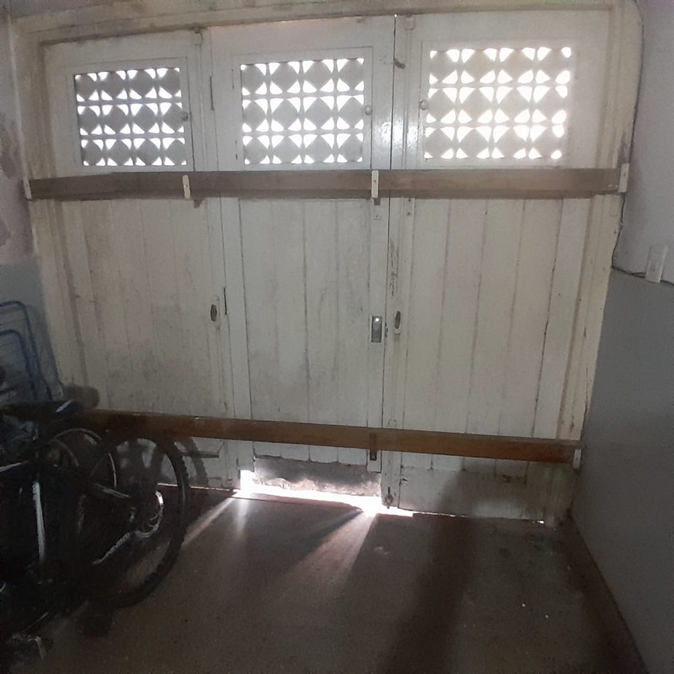 CHALET MAS LOTE LINDERO EN ZONA PUNTA MOGOTES
