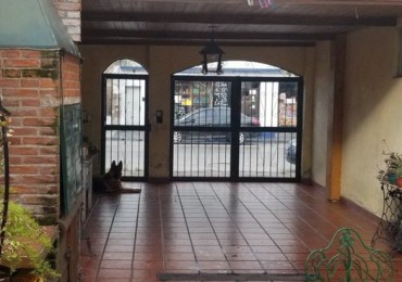 CASA EN VENTA. ZONA UNIVERSIDAD. IDEAL HOSTEL.
