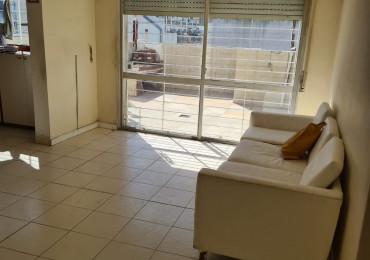 Oportunidad Dpto 3 ambientes con terraza propia, Zona centro.