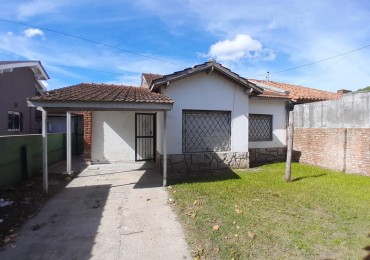 Chalet cuatro ambientes. Zona Makro