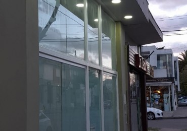 Local comercial a Estrenar zona Patagones y Rejon
