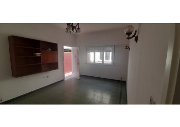 2 M PH de 3 ambientes zona San Martin y San Juan