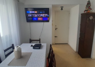 Departamento 2 ambientes centrico y luminoso.