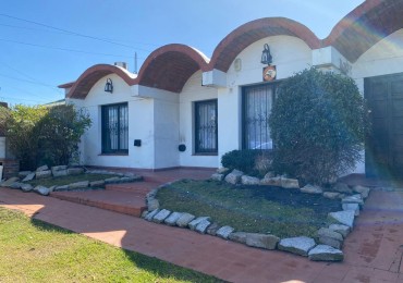 EN VENTA. CASA ESTILO MEDITERRANEO. ZONA FORTUNATO DE LA PLAZA Y DOLORES