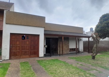 CASA DE 3 AMBIENTES EN BARRIO LOS PINARES