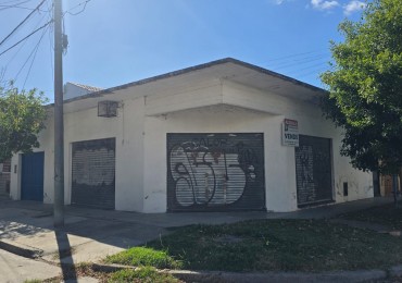 LOCAL EN ESQUINA EN 3 DE FEBRERO Y PERU