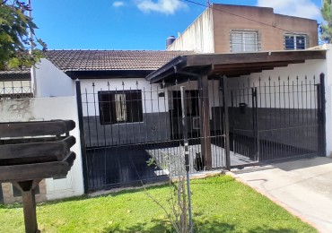 CASA DE 3 AMBIENTES EN BARRIO RAICES