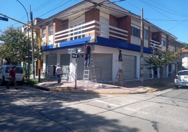 2 LOCALES COMERCIALES EN BLOCK EN FALUCHO Y SAN JUAN
